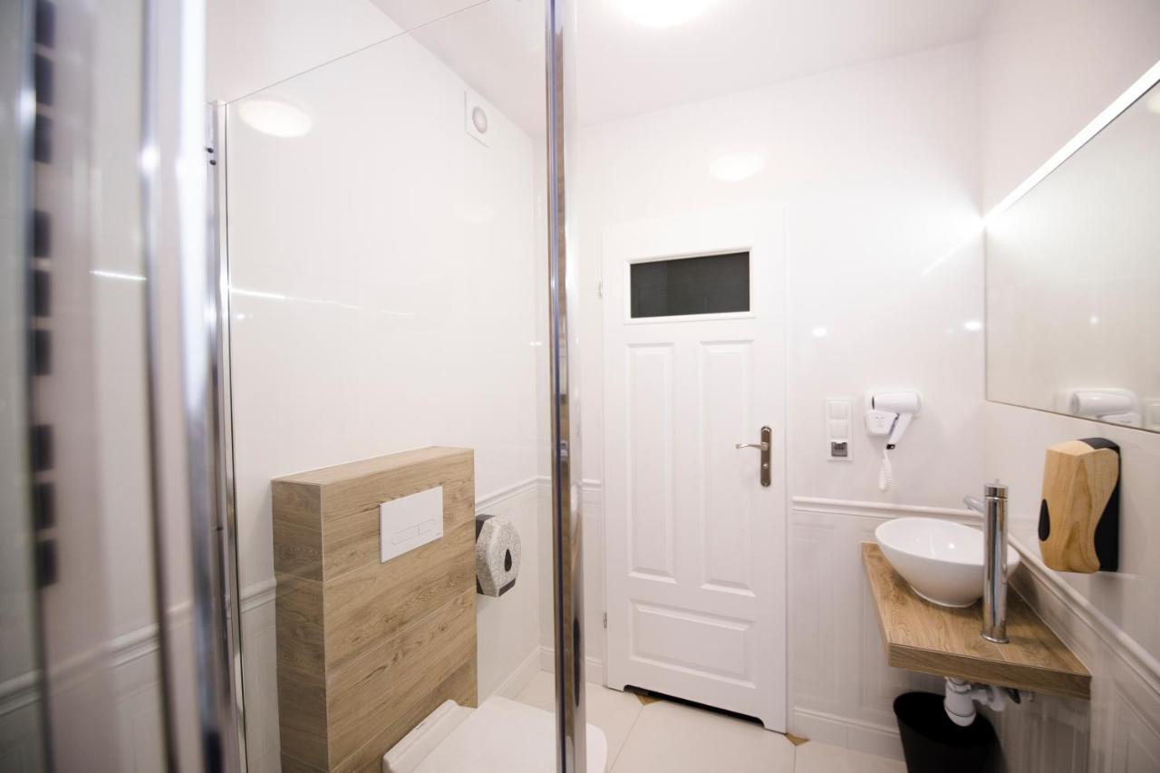 White Home Room Белосток Экстерьер фото